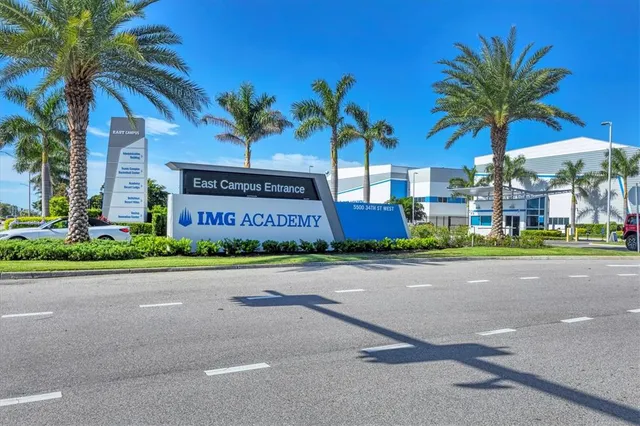 $4,000 | 3401 54th Drive West, Unit 202, Bradenton, FL 34210