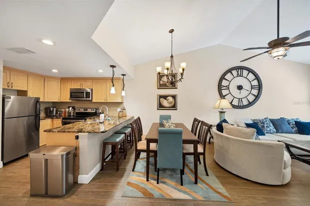 $4,000 | 3401 54th Drive West, Unit 202, Bradenton, FL 34210