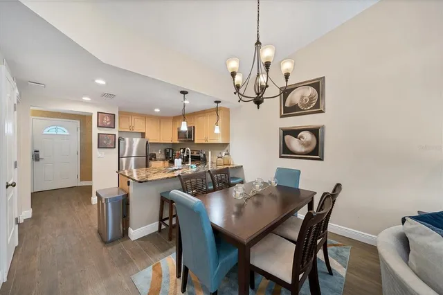 $4,000 | 3401 54th Drive West, Unit 202, Bradenton, FL 34210