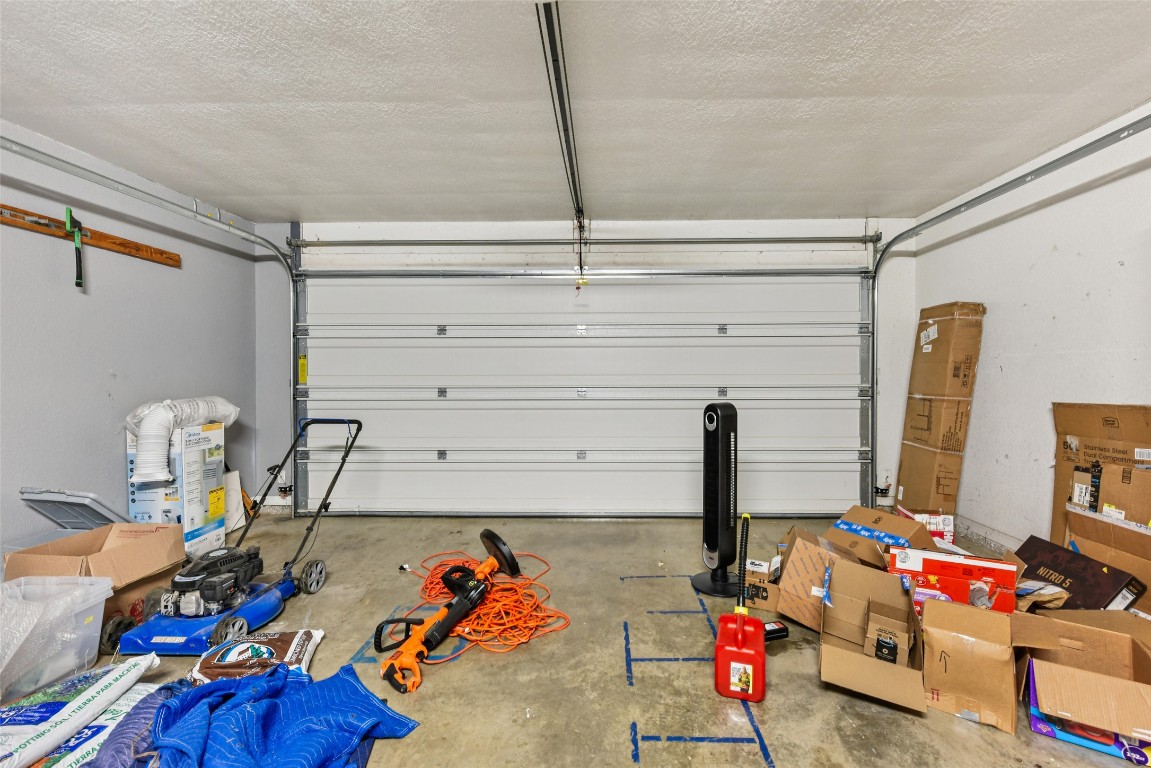 5318 West Ridge Boulevard Temple, TX 76502 - Photo 25 of 27 View of garage
