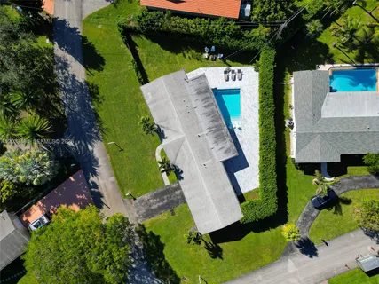 $1,495,000 | 10600 Southwest 80th Court, Miami, FL 33156