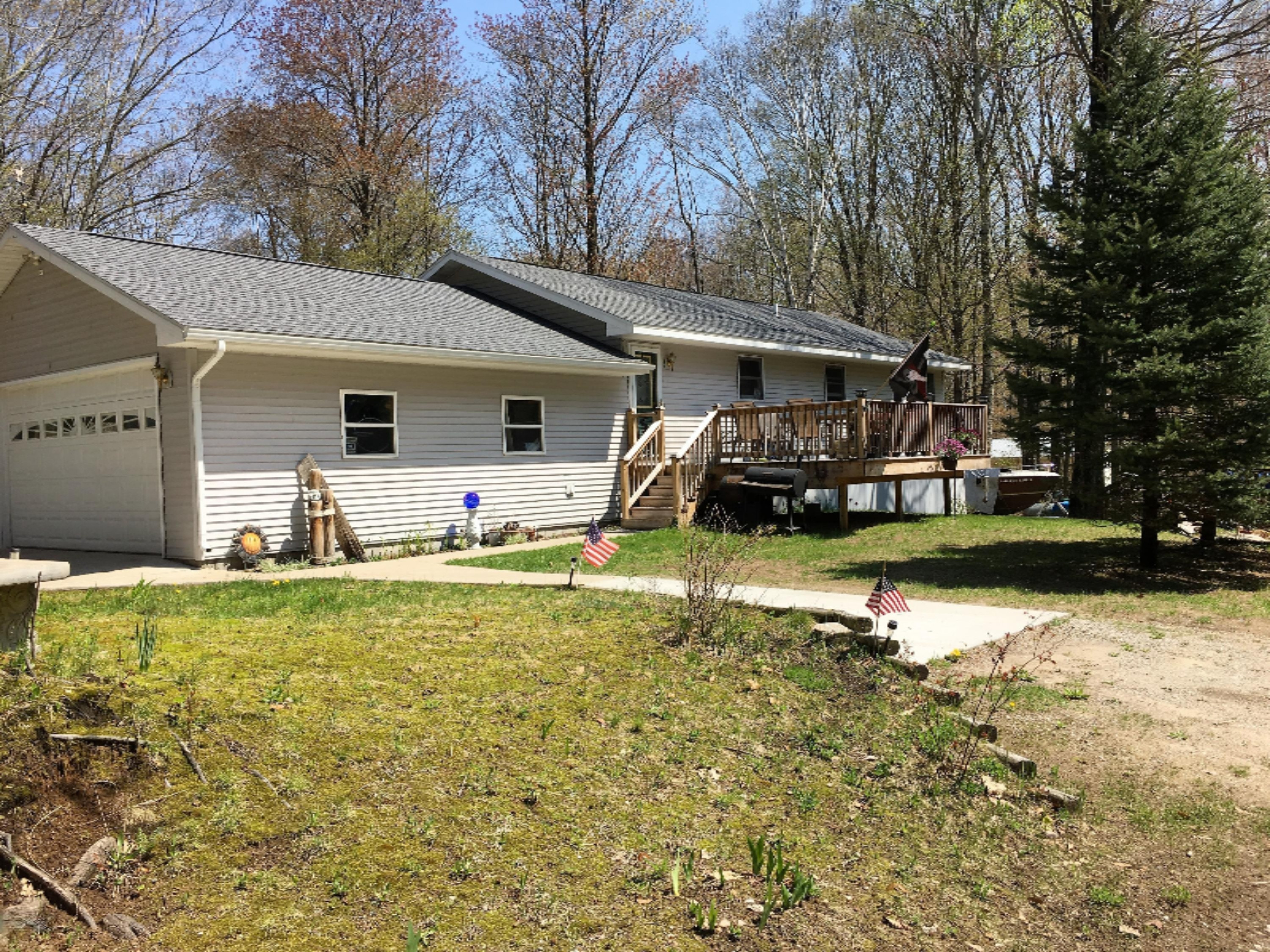 4490 Tamarack Road Ludington, MI 49431 - Photo 3 of 39 Front