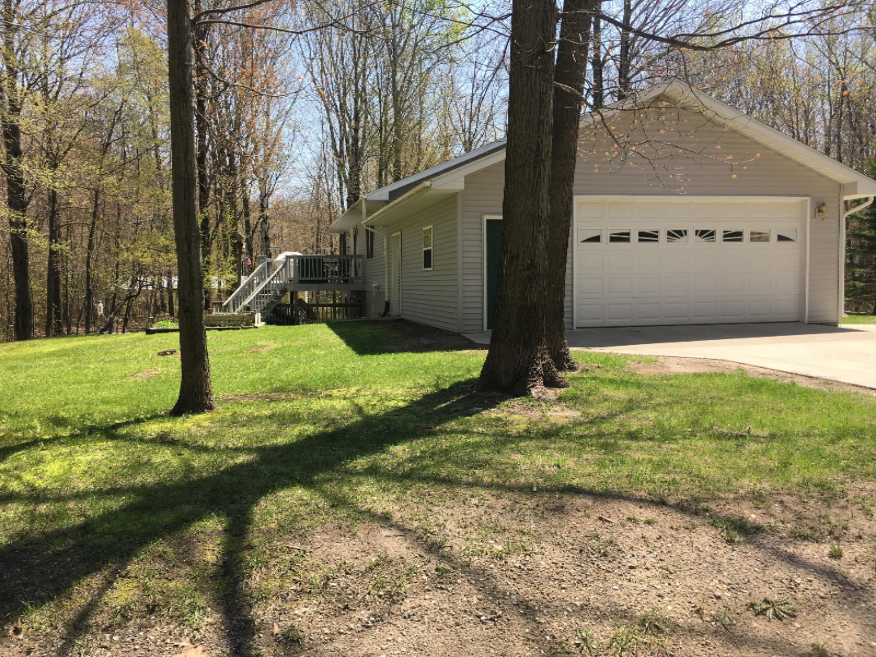 4490 Tamarack Road Ludington, MI 49431 - Photo 36 of 39 Side Yard