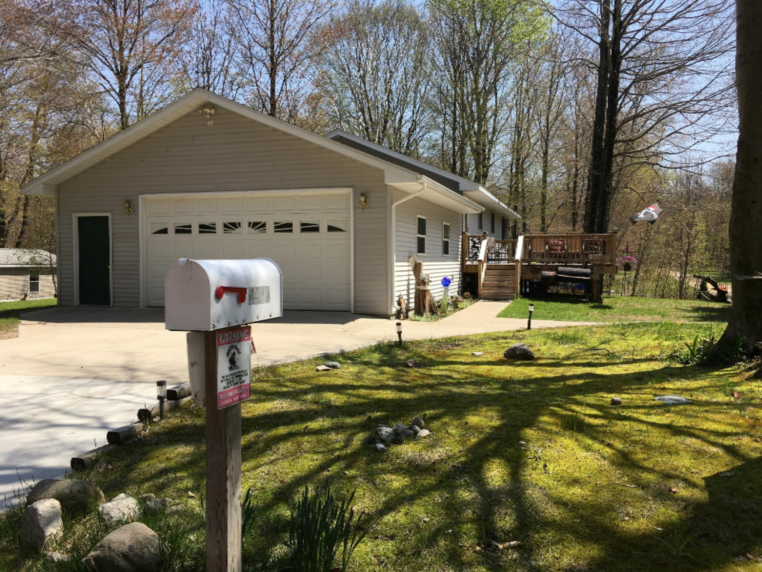 4490 Tamarack Road Ludington, MI 49431 - Photo 39 of 39 Drive way