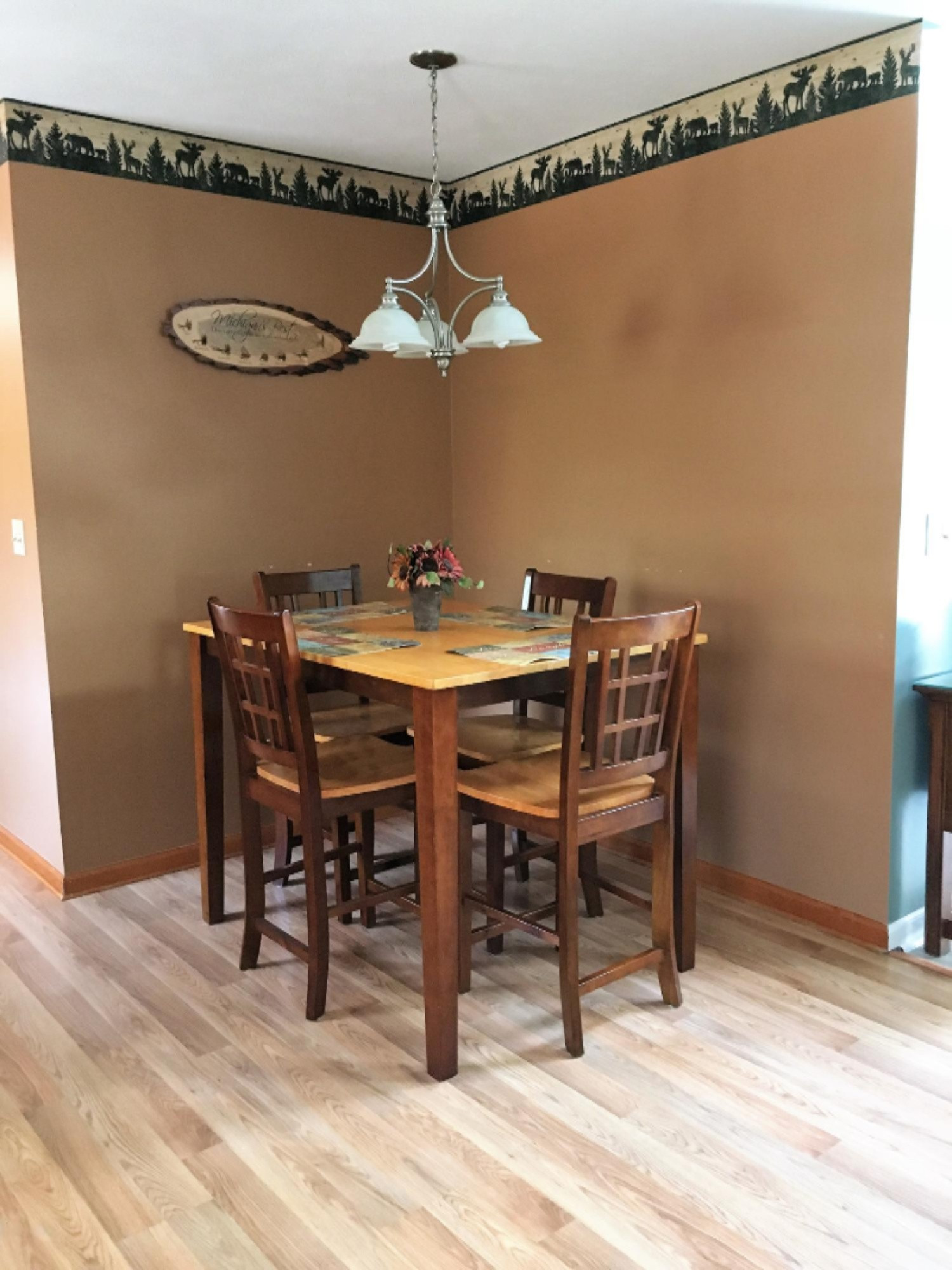 4490 Tamarack Road Ludington, MI 49431 - Photo 8 of 39 Eating Area