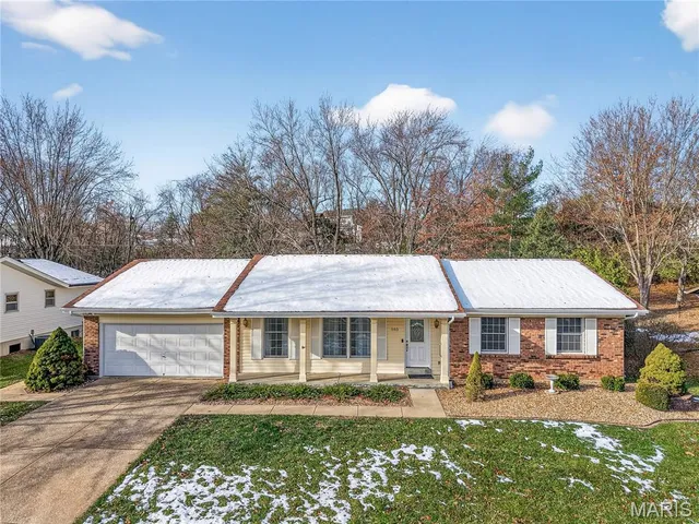 $360,000 | 503 Imperial Court, O'Fallon, MO 63366