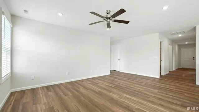 $279,900 | 1014 Butler Lake, Fort Wayne, IN 46818