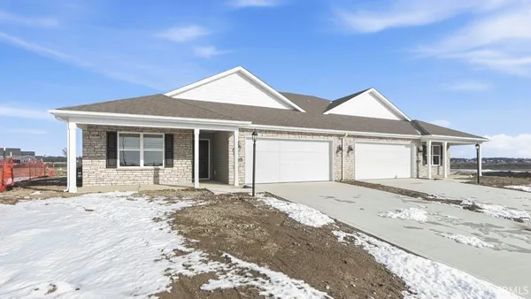 $289,900 | 1014 Butler Lake, Fort Wayne, IN 46818