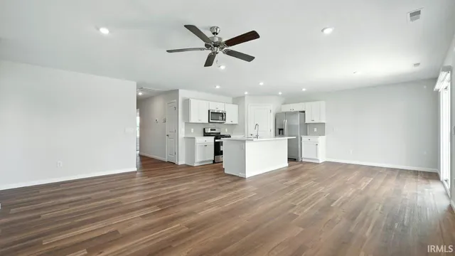 $279,900 | 1014 Butler Lake, Fort Wayne, IN 46818