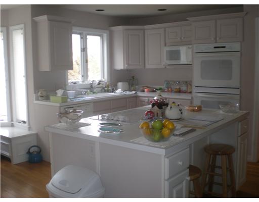 7 Chin Hill Road Westerly, RI 02891 - Photo 3 of 9 Kitchen.