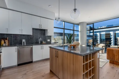 $637,541 | 1212 Demonbreun Street, Unit B1 (D), Nashville, TN 37203