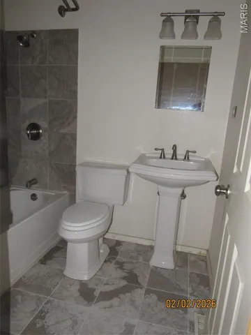 $199,900 | 245 Alma Drive, Hazelwood, MO 63042