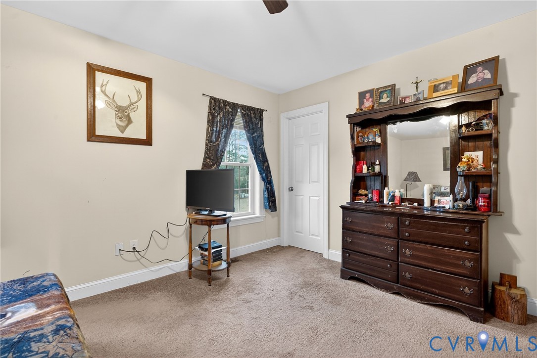 709 Powcan Road Dunnsville, VA 22454 - Photo 20 of 38