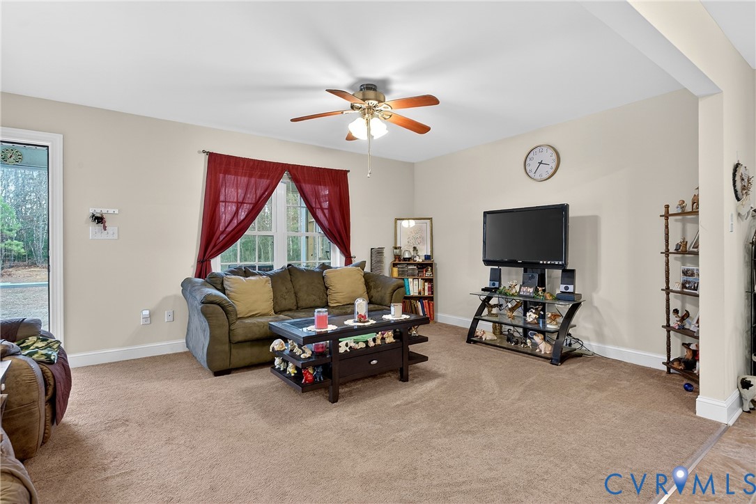 709 Powcan Road Dunnsville, VA 22454 - Photo 2 of 38