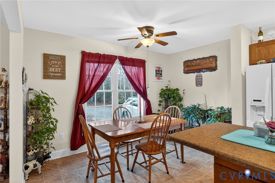 709 Powcan Road Dunnsville, VA 22454 - Photo 6 of 38