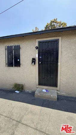 $1,850 | 8806 Beach Street, Unit 8806, Los Angeles, CA 90002