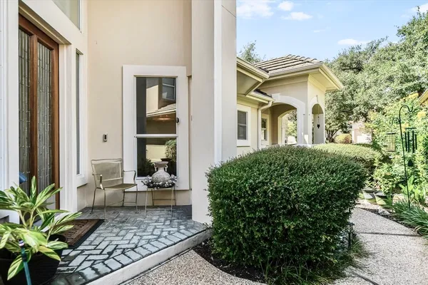 $5,500 | 4545 Golf Vista Drive, Austin, TX 78730