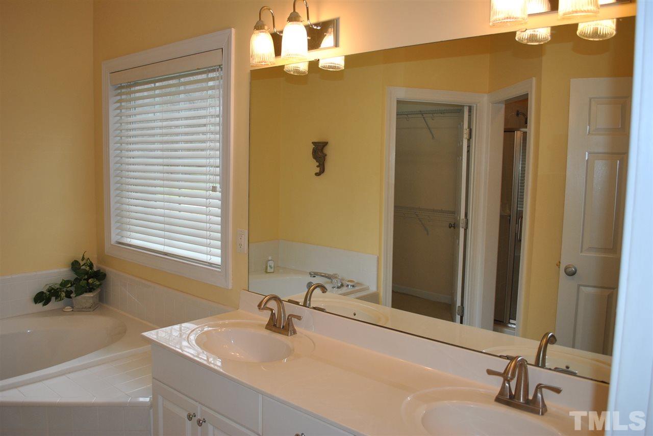 3800 Whispering Branch Road Raleigh, NC 27613 - Photo 17 of 25