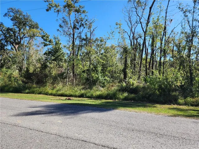 $190,000 | 901 South Fashion Boulevard, Hahnville, LA 70057