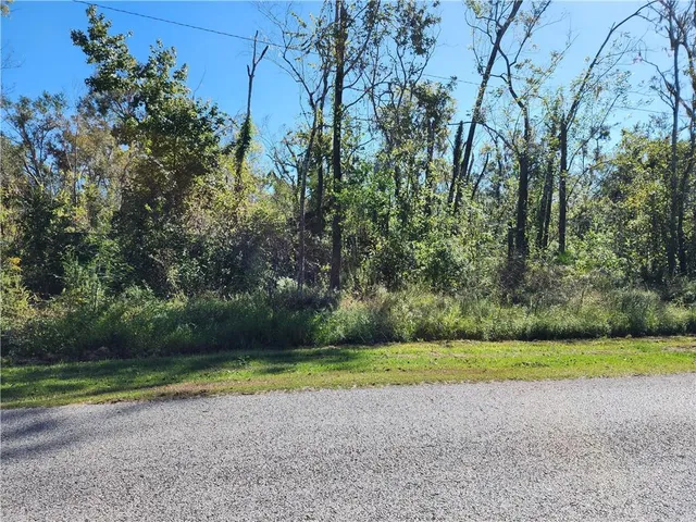 $190,000 | 901 South Fashion Boulevard, Hahnville, LA 70057