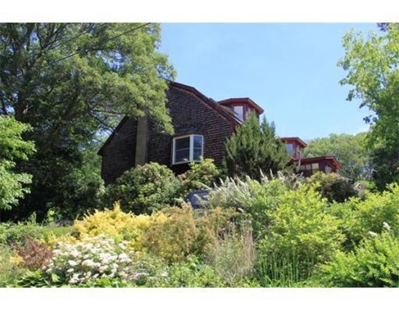 13 Youngs Road Gloucester, MA 01930 - Photo 1 of 30 Gallery Image 1