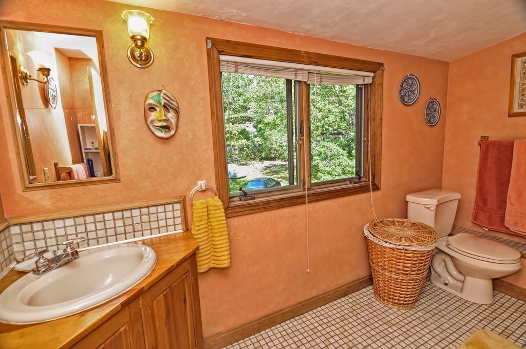 13 Youngs Road Gloucester, MA 01930 - Photo 26 of 30 Gallery Image 26