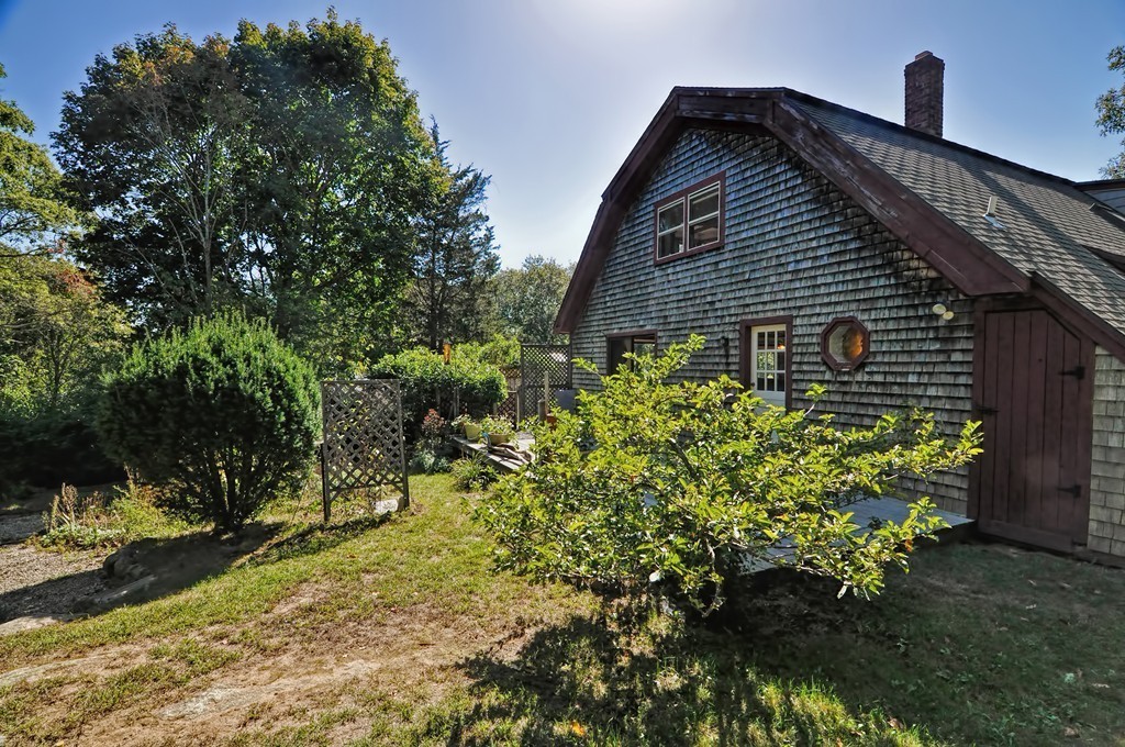 13 Youngs Road Gloucester, MA 01930 - Photo 28 of 30 Gallery Image 28