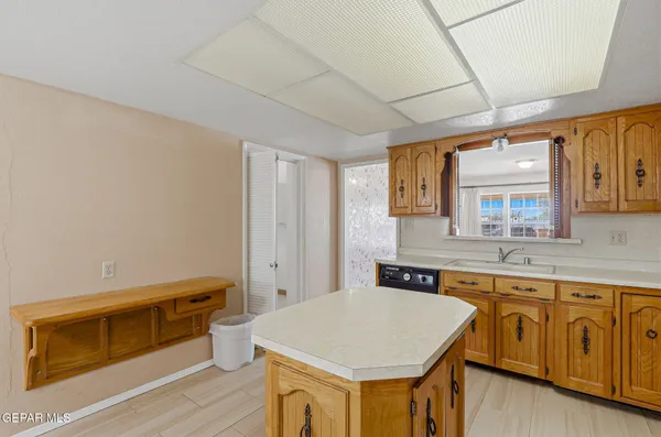 $220,000 | 520 Cardon Street, El Paso, TX 79903