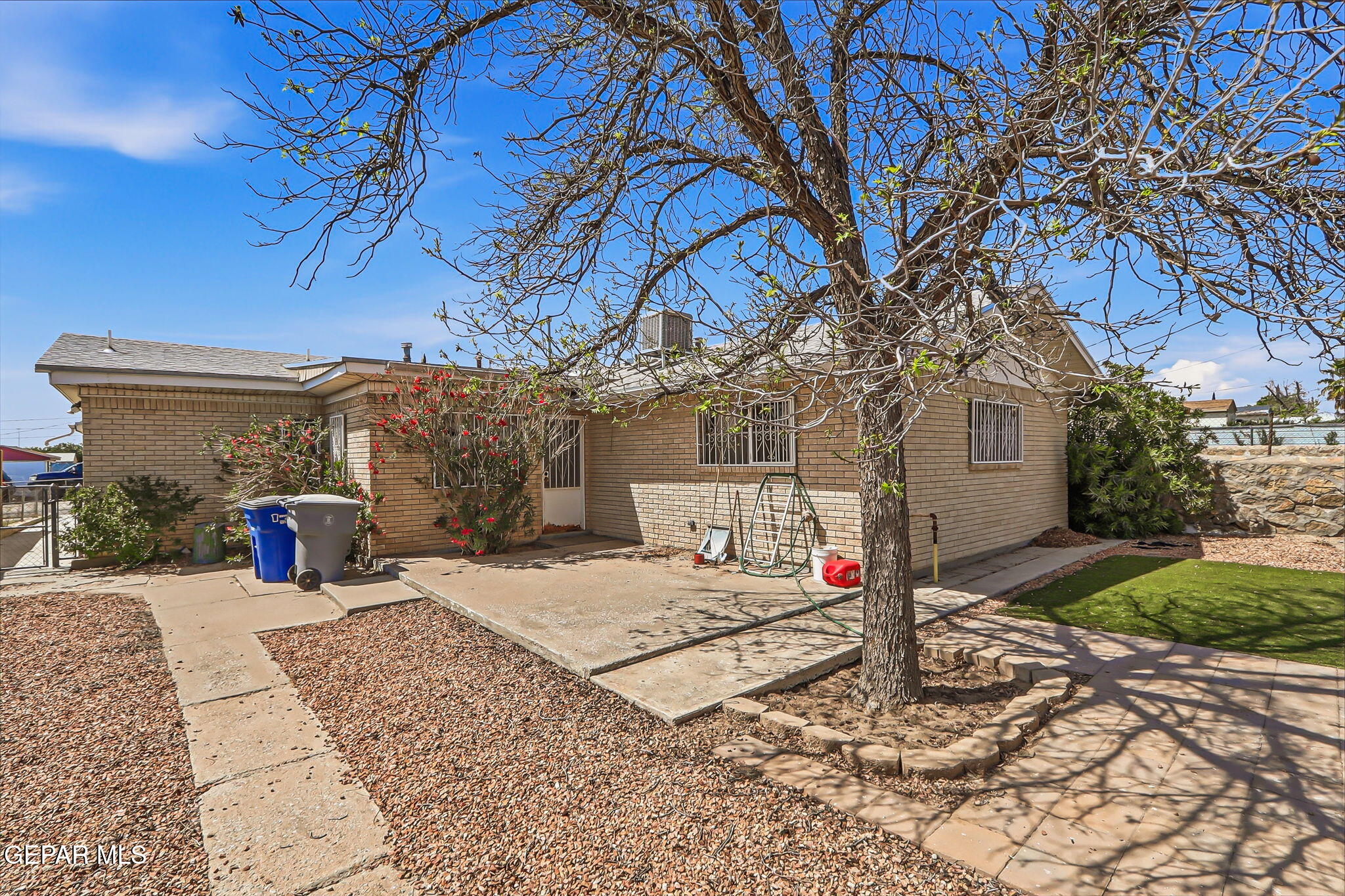 520 Cardon Street El Paso, TX 79903 - Photo 33 of 42 a street view with a building in the background