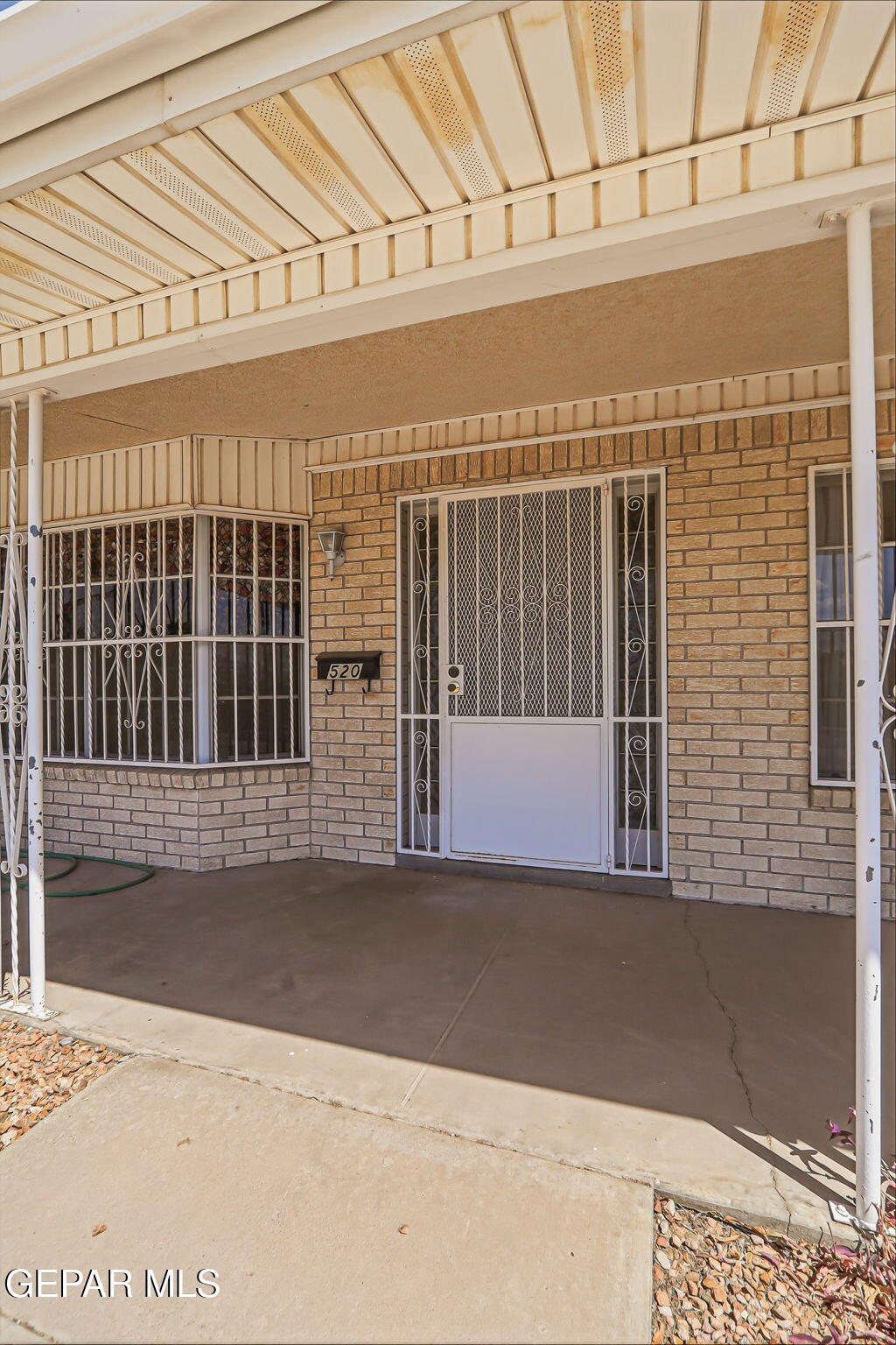 520 Cardon Street El Paso, TX 79903 - Photo 4 of 42 a view of a building