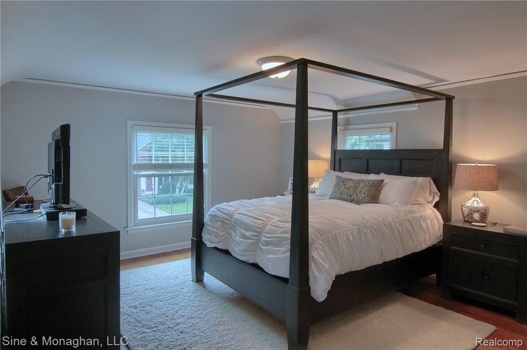 304 Moran Road Grosse Pointe, MI 48236 - Photo 13 of 30 Master_Bedroom_1.jpg