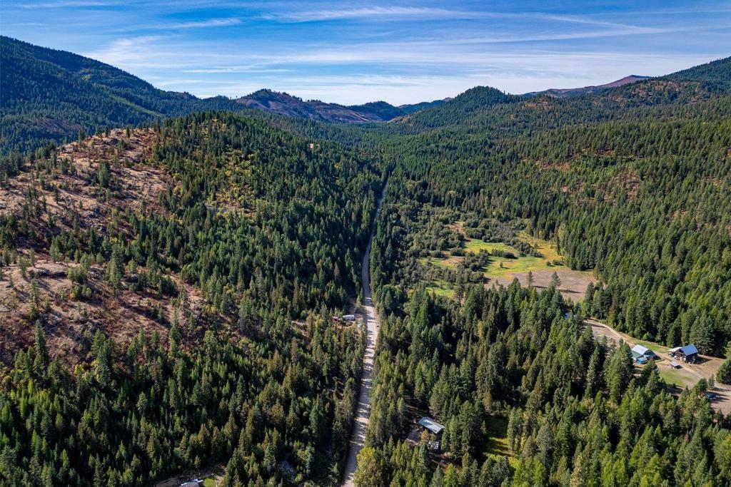 3401 Red Marble Road Valley, WA 99181 - Photo 45 of 49