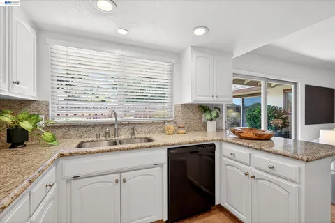 $1,100,000 | 446 Pismo Court, Livermore, CA 94550