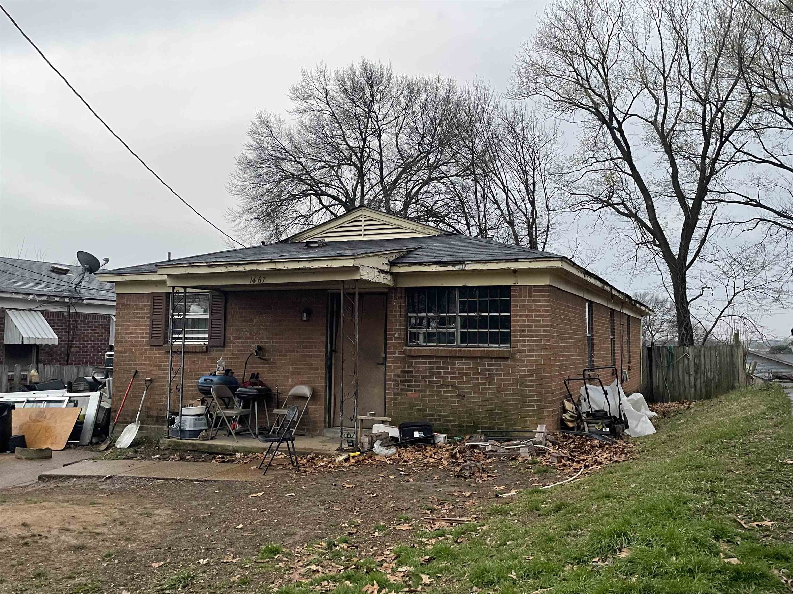 1467 Carlton Road Memphis, TN 38106 - Photo 1 of 1 Gallery Image 1
