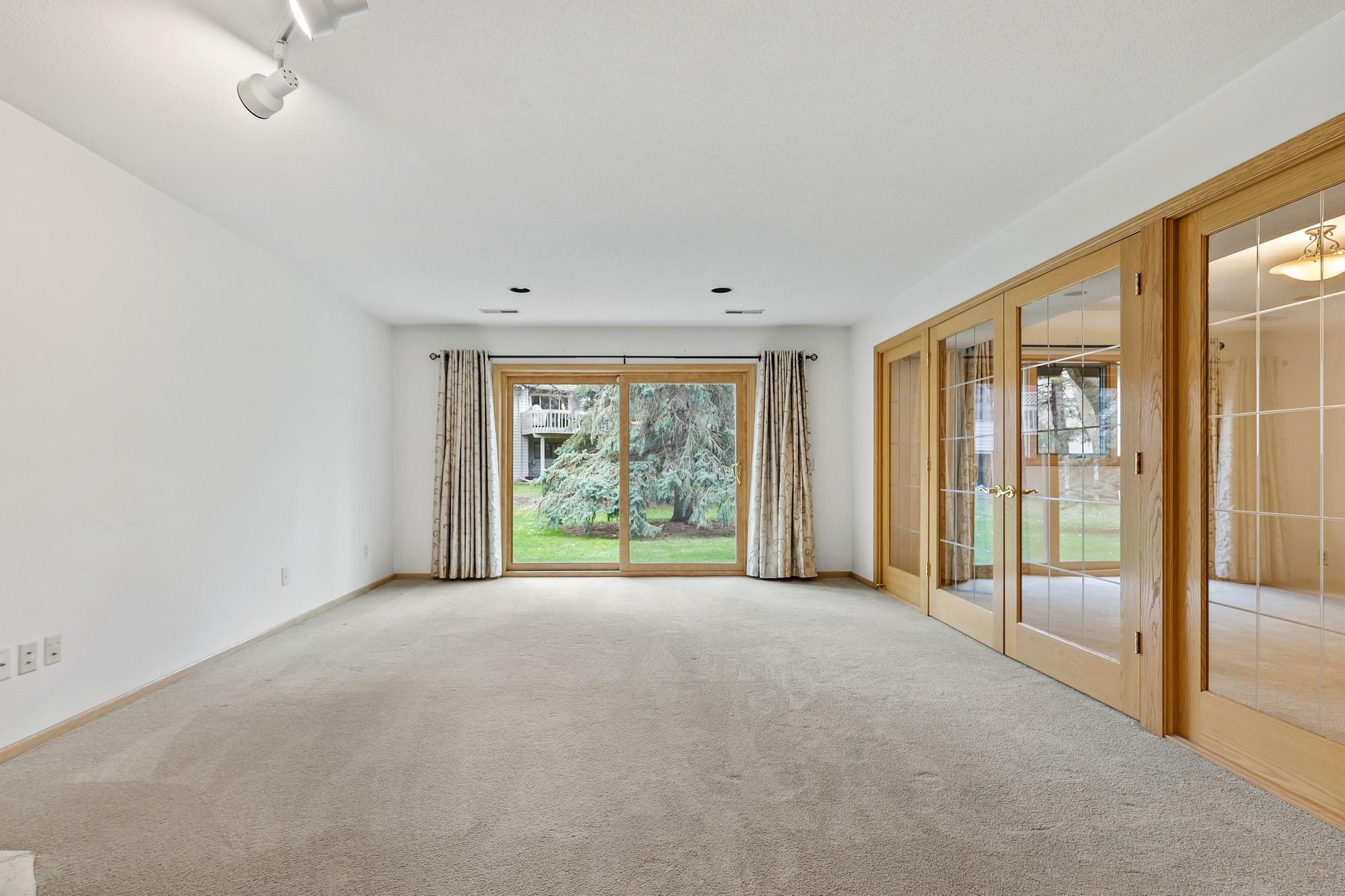 7410 Cahill Road Edina, MN 55439 - Photo 10 of 19 Gallery Image 10