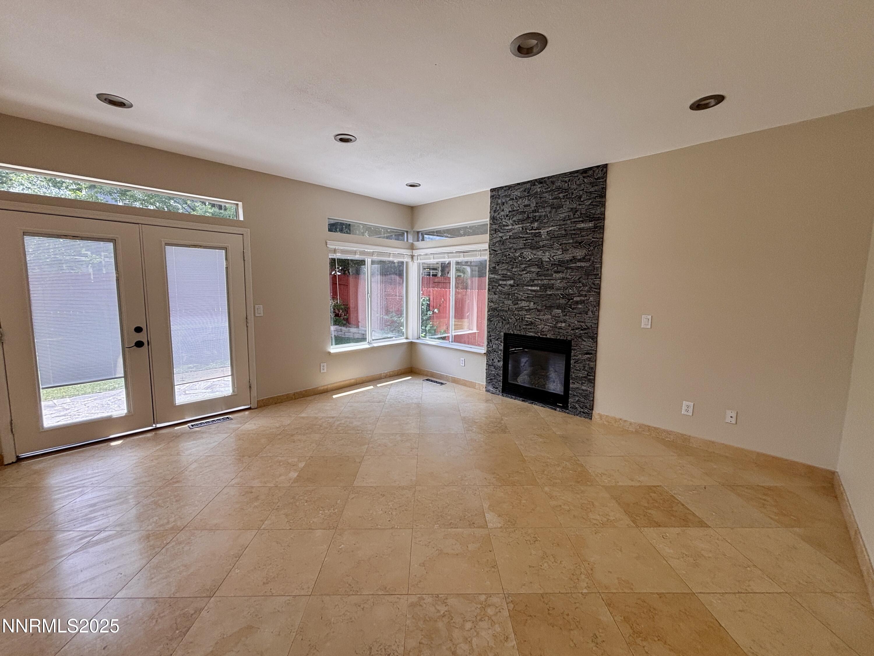 3882 Streamside Court Reno, NV 89519 - Photo 8 of 31 IMG_3591