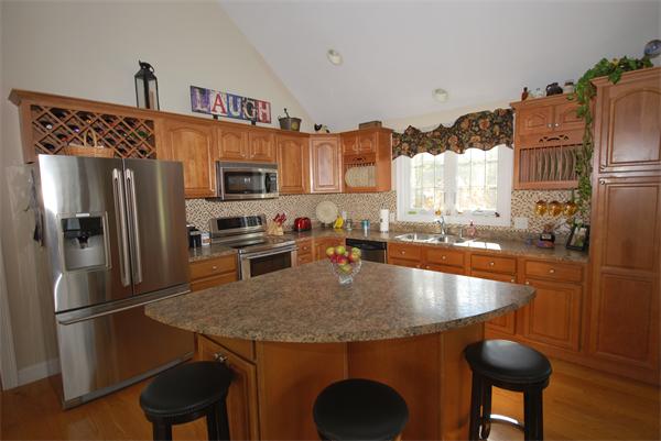 39 Brunelle Drive Rutland, MA 01543 - Photo 6 of 22 Gallery Image 6
