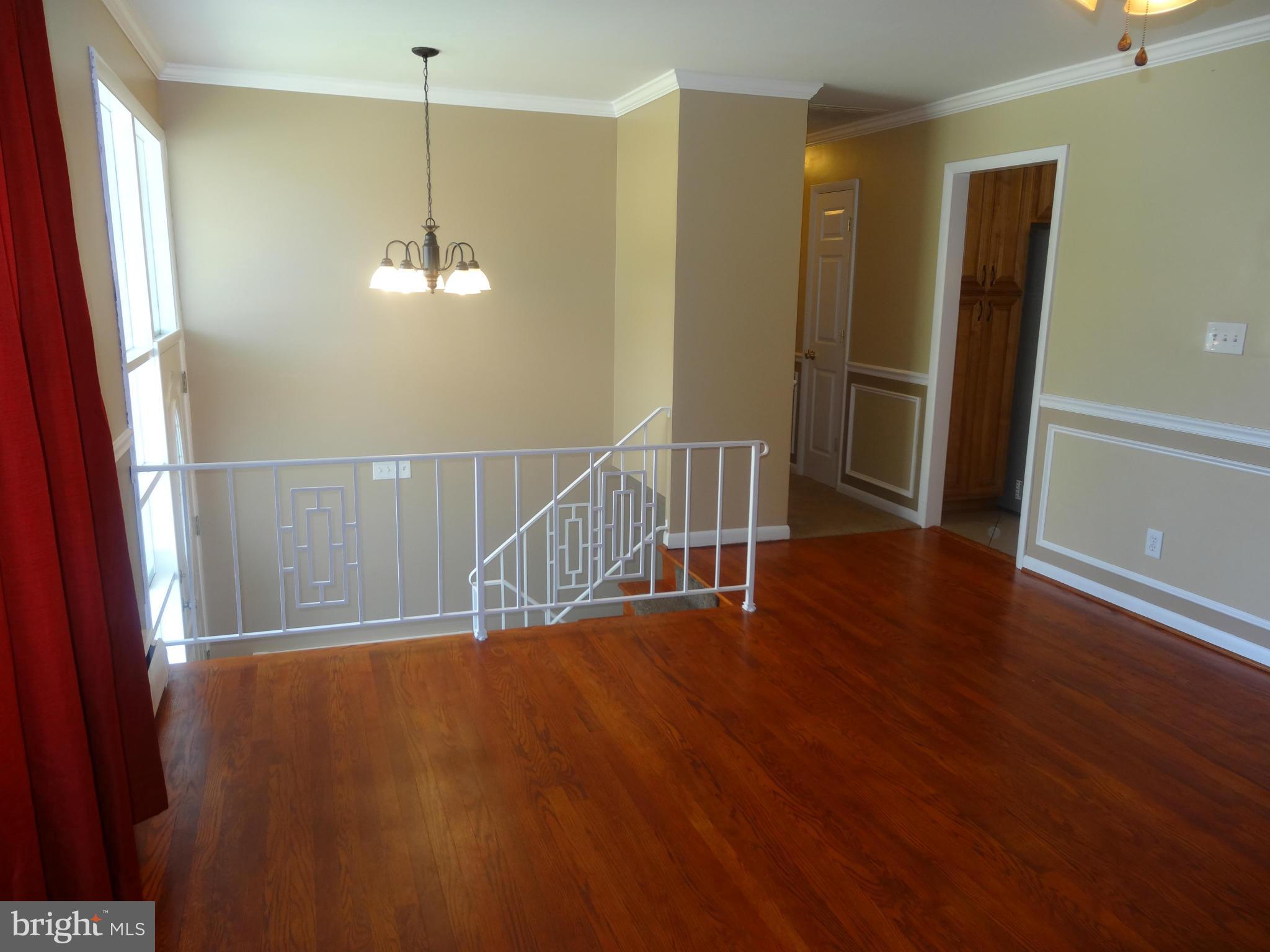 8425 Coco Road Baltimore, MD 21237 - Photo 4 of 26 Living Room
