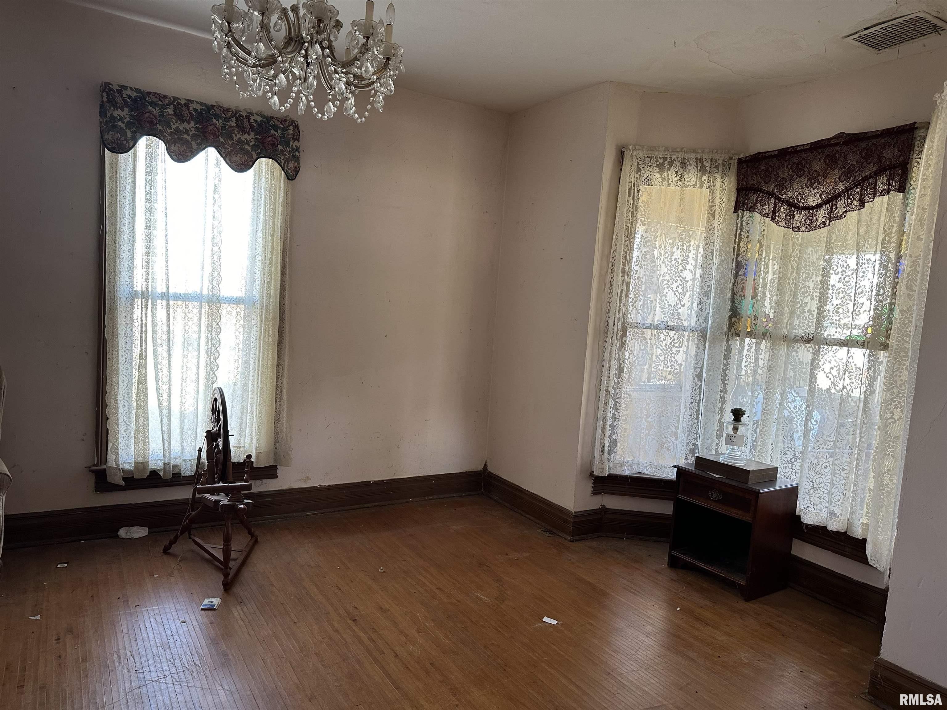 41 Elliot Street Preston, IA 52069 - Photo 6 of 13 Gallery Image 6