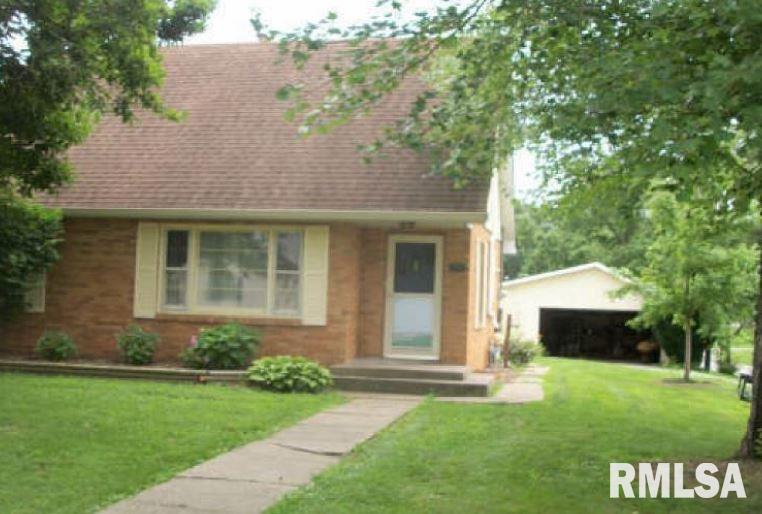 210 West Monroe Street Athens, IL 62613 - Photo 1 of 2 Gallery Image 1