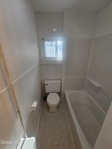 $1,250 | 40 Main Street, Unit 1, Coeymans, NY 12045