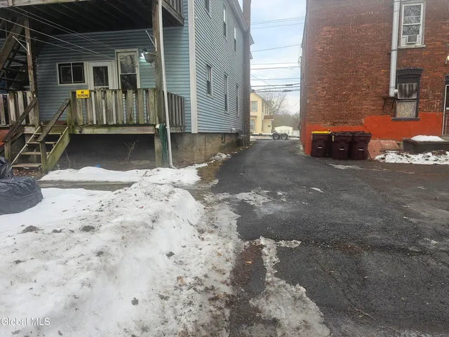 $1,250 | 40 Main Street, Unit 1, Coeymans, NY 12045