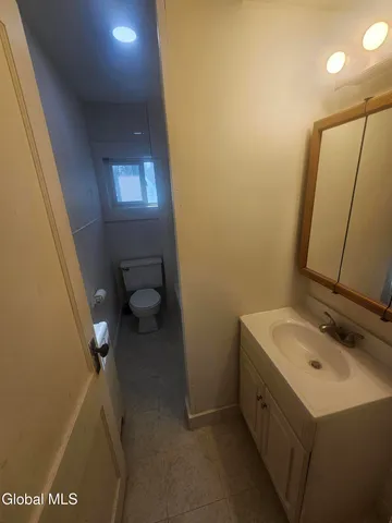 $1,250 | 40 Main Street, Unit 1, Coeymans, NY 12045