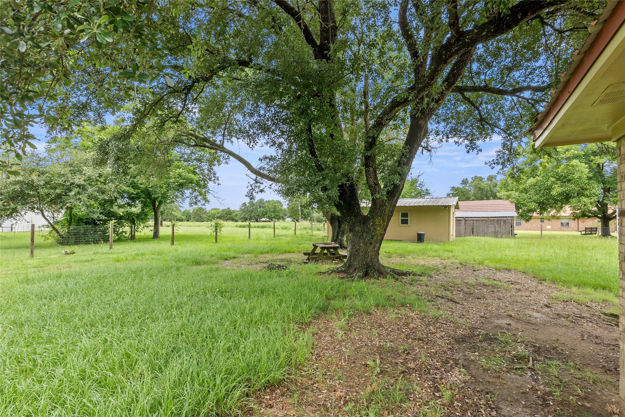 970 Martin Road Madisonville, TX 77864 - Photo 29 of 32