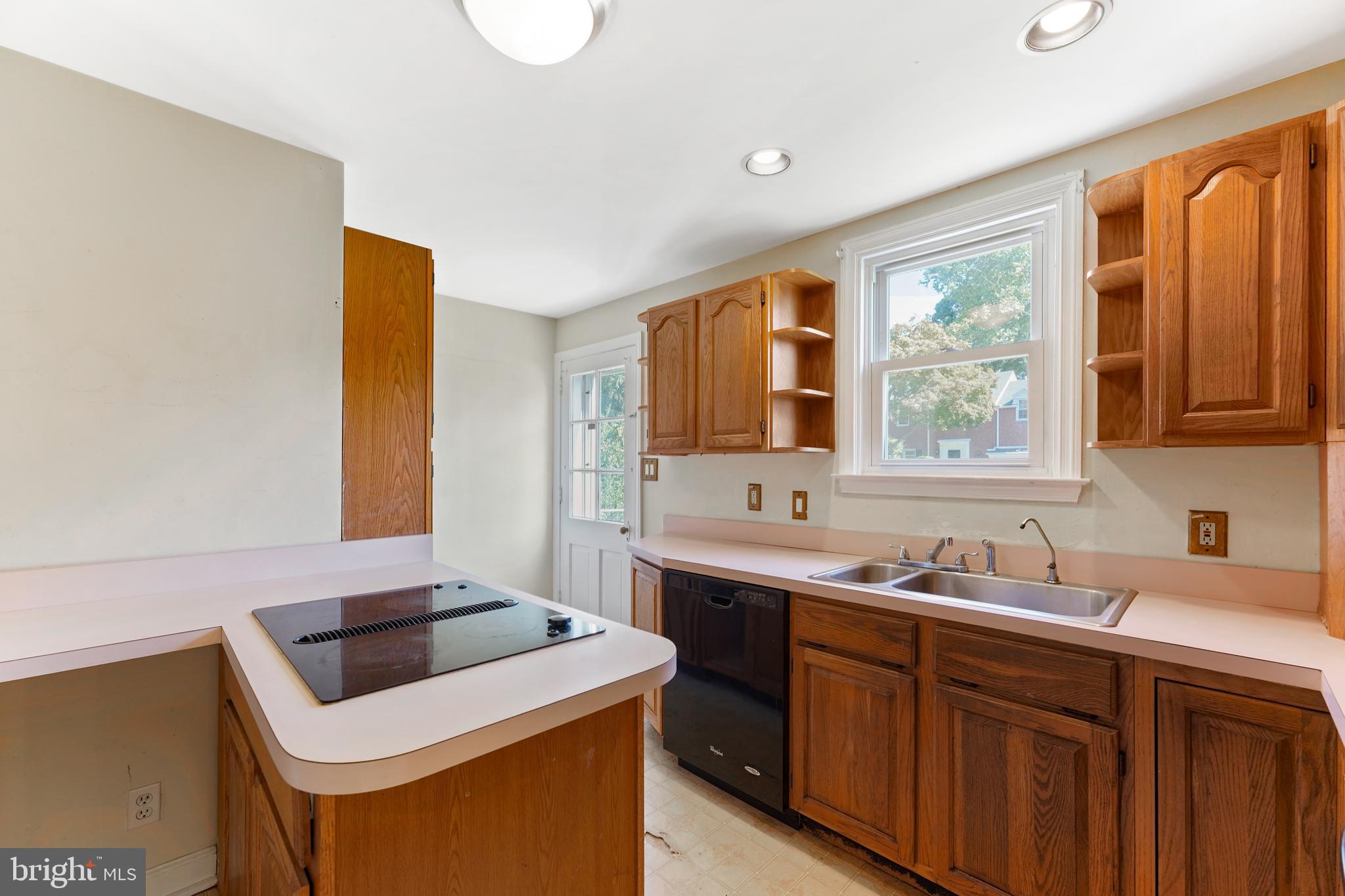 57 Warrior Road Drexel Hill, PA 19026 - Photo 16 of 36 Gallery Image 16