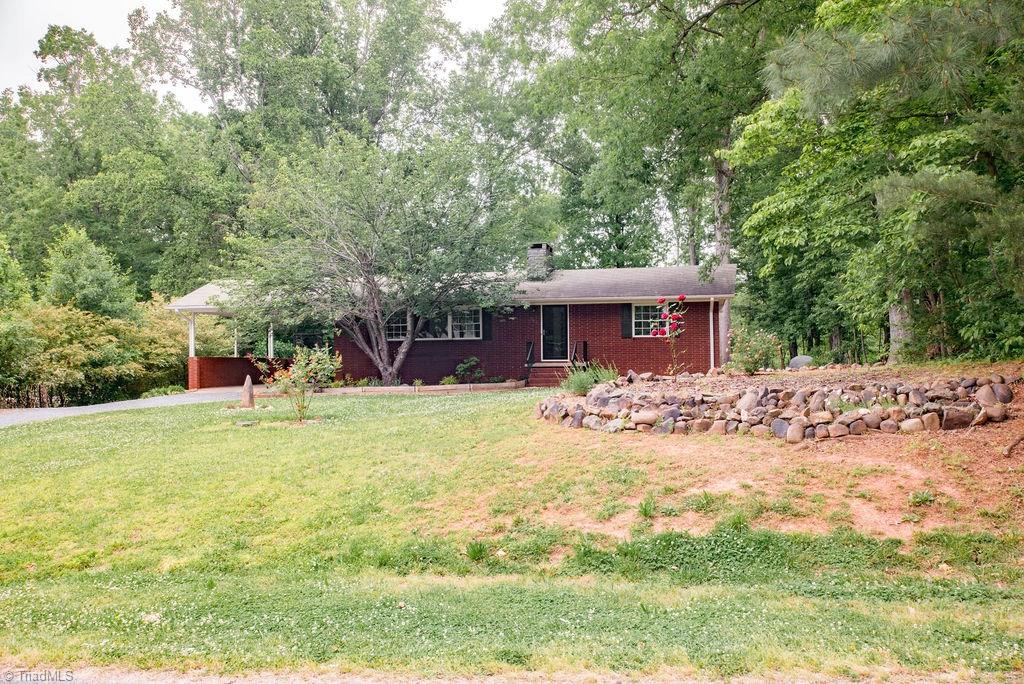 698 Skycrest Country Road Asheboro, NC 27205 - Photo 1 of 18 Gallery Image 1