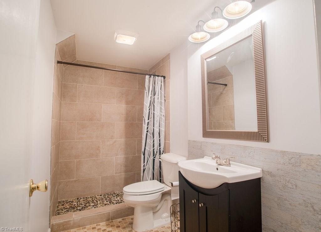 698 Skycrest Country Road Asheboro, NC 27205 - Photo 17 of 18 Gallery Image 17