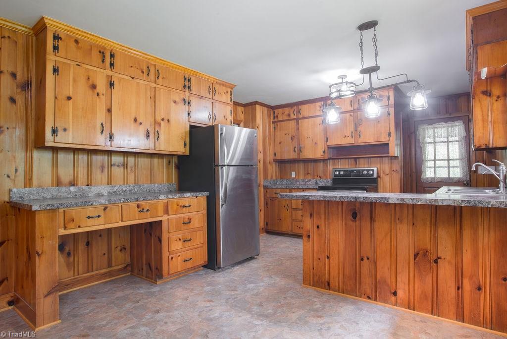 698 Skycrest Country Road Asheboro, NC 27205 - Photo 7 of 18 Gallery Image 7