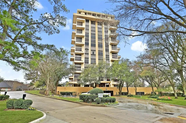 $215,000 | 14655 Champion Forest Drive, Unit 805, Houston, TX 77069