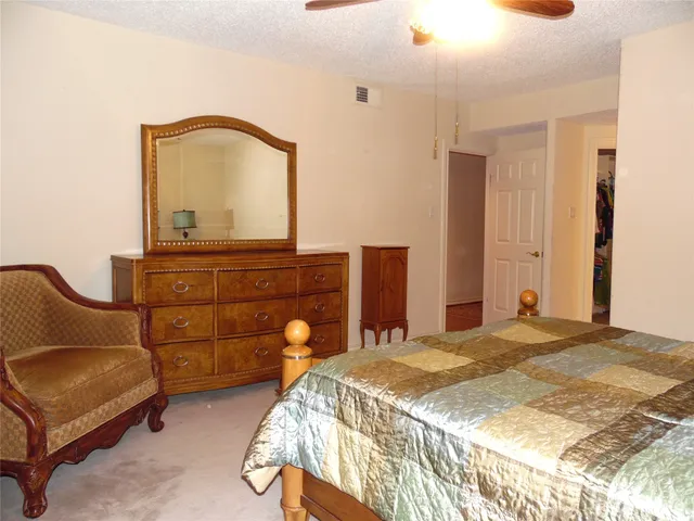 $220,000 | 14655 Champion Forest Drive, Unit 805, Houston, TX 77069